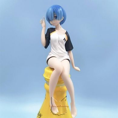 Аниме фигурка Рем (Rem) в одежде Субару (Subaru) - Re Zero - 16.5 см, без стульчика