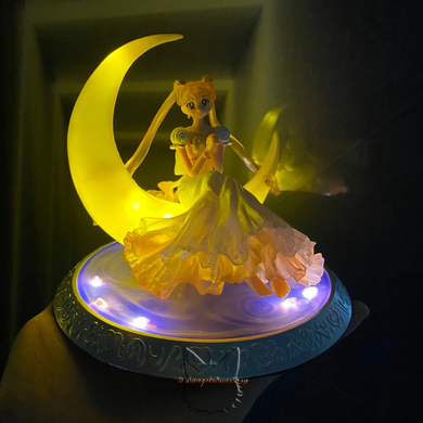 Anime figurine Princess Sailor Moon - Sailor Moon Figuarts Zero chouette Princess Serenity - 14 cm, with LED lights (USB)